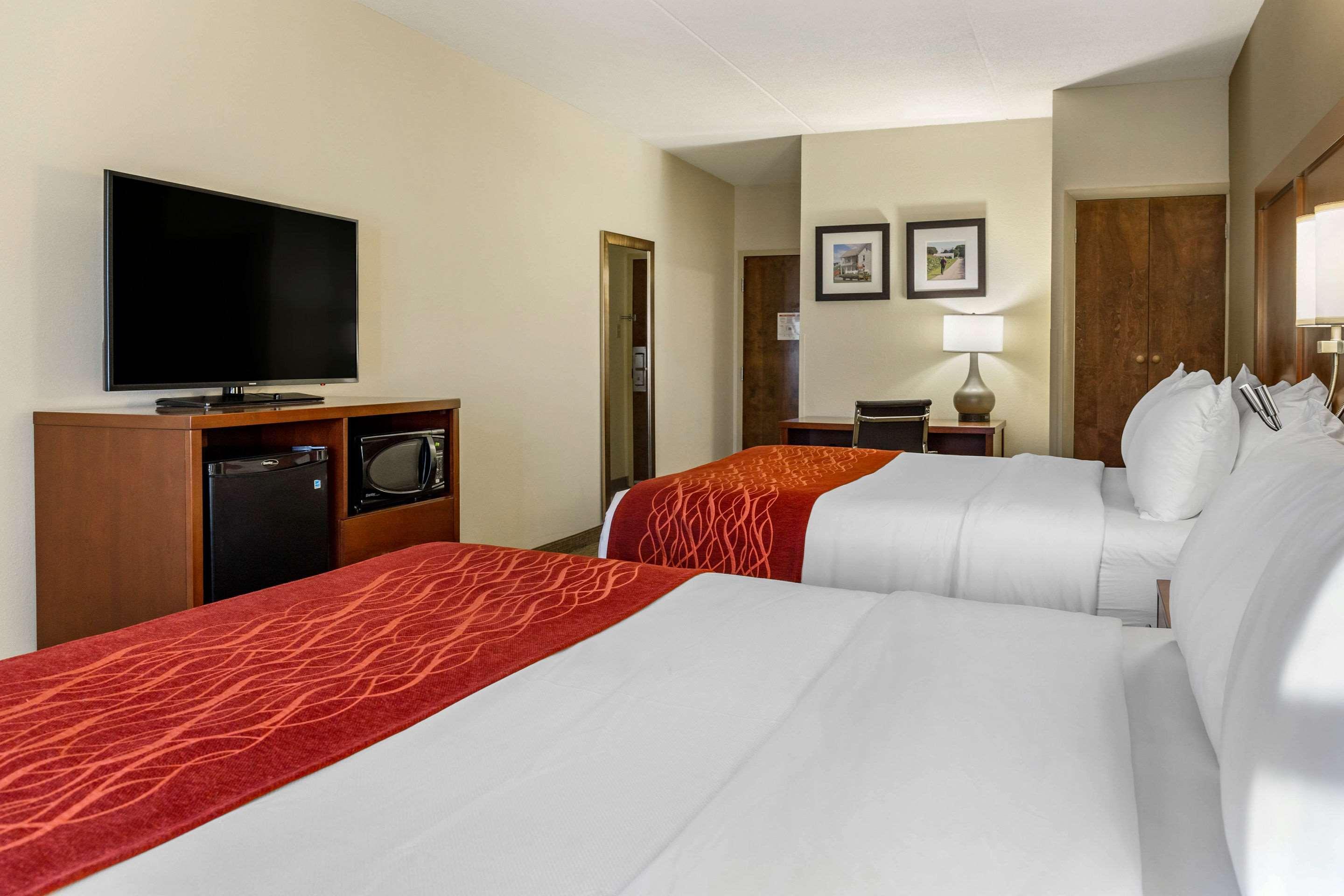 Comfort Inn Lancaster At Rockvale Smoketown  Buitenkant foto